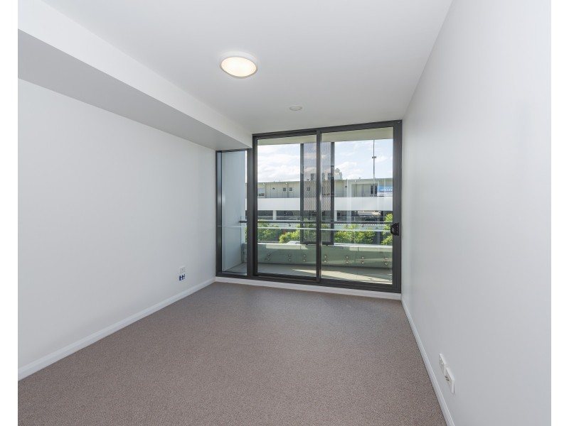 30101/300 Old Cleveland Road, Coorparoo QLD 4151