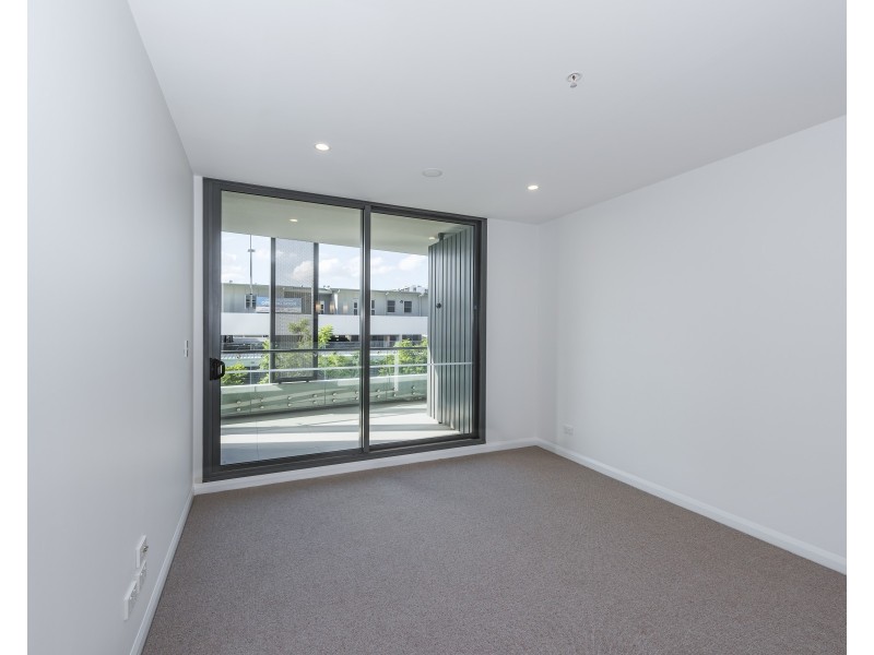 30101/300 Old Cleveland Road, Coorparoo QLD 4151