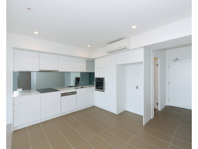 20704/300 Old Cleveland Rd, Coorparoo QLD 4151