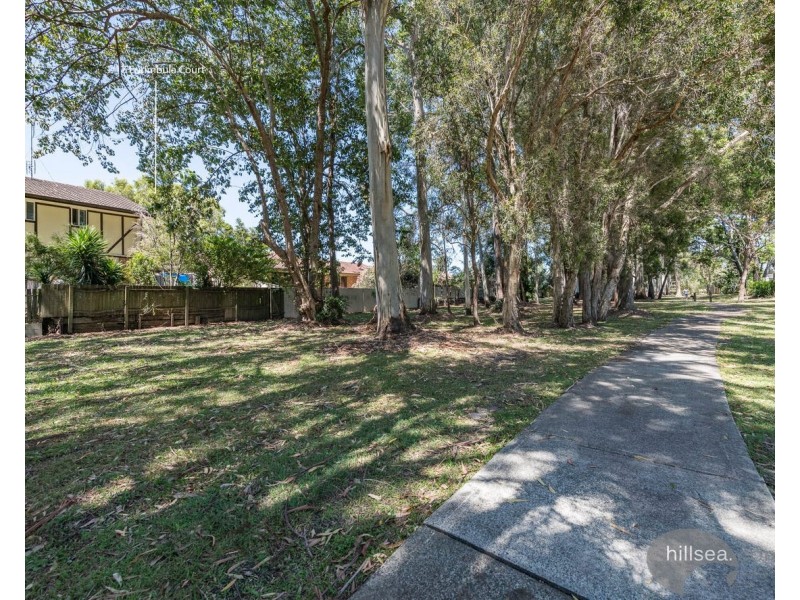 1/17 Eurimbula Court, Paradise Point QLD 4216