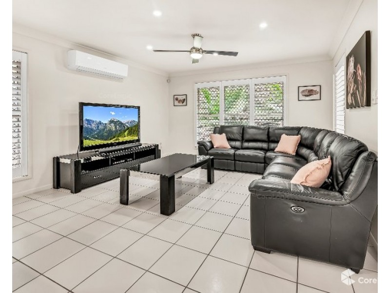 22 Riverwood Drive, Ashmore QLD 4214