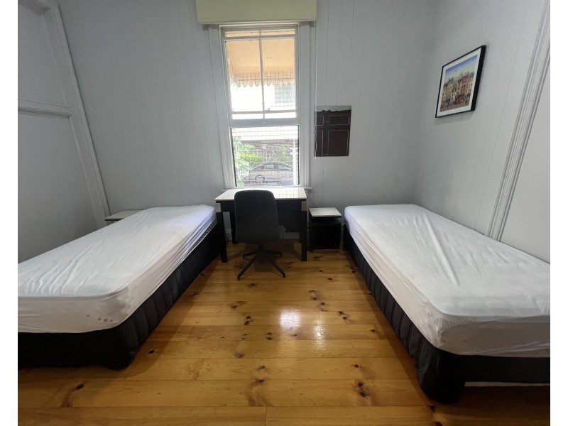 37 Sedgebrook Street, Spring Hill QLD 4000