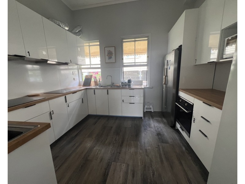 37 Sedgebrook Street, Spring Hill QLD 4000