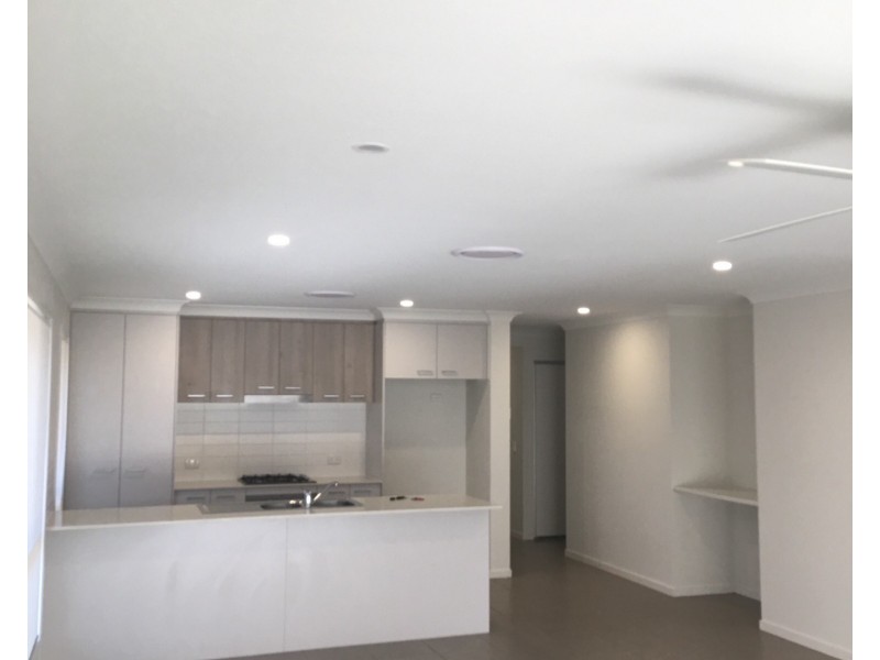 32 Harvey Circuit, Griffin QLD 4503