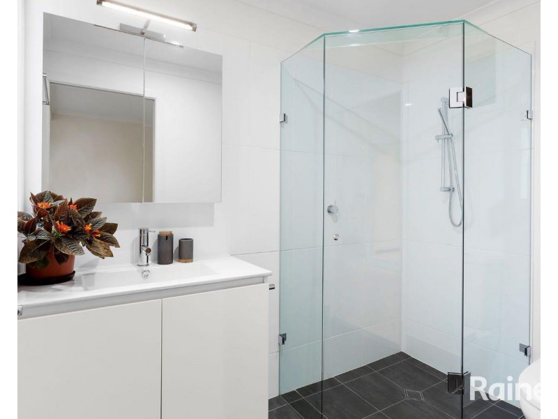 3 Blackstone St., Indooroopilly QLD 4068