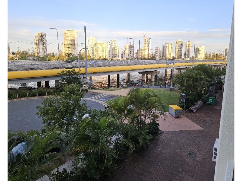 206/2 Barney Street, Southport QLD 4215