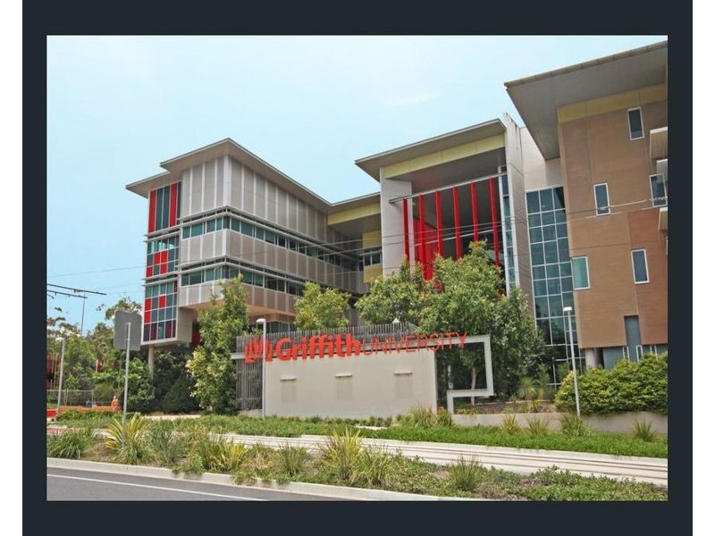 206/2 Barney Street, Southport QLD 4215