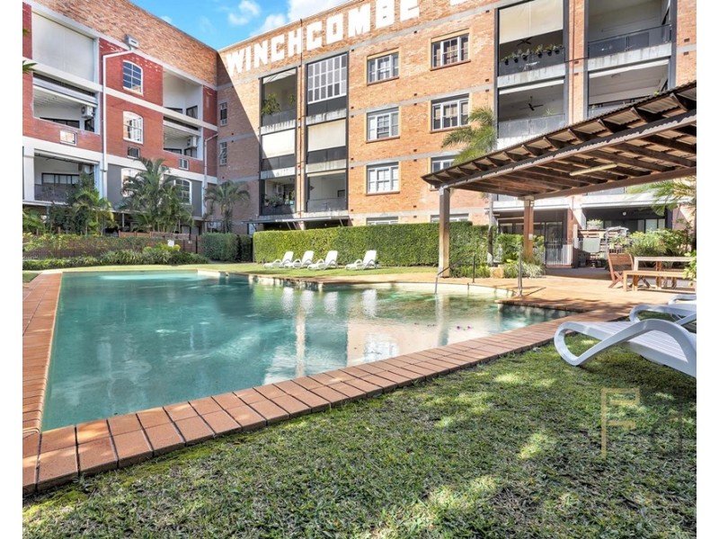 54 Vernon Terrace, Teneriffe QLD 4005