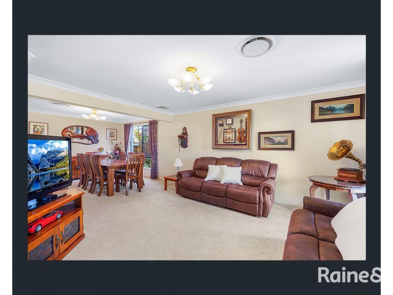 28 Bellanboe Cct, Pelican Waters QLD 4551