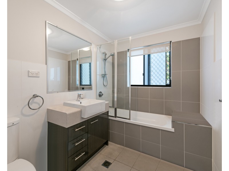 5/448 Oxley Avenue, Redcliffe QLD 4020