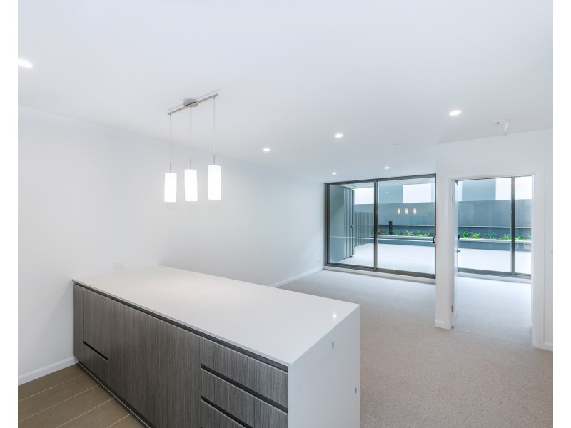 20407/300 Old Cleveland Road, Coorparoo QLD 4151