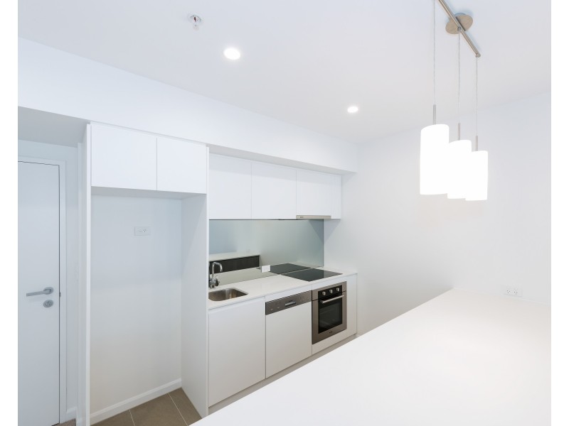 20407/300 Old Cleveland Road, Coorparoo QLD 4151