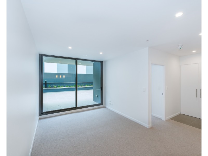 20407/300 Old Cleveland Road, Coorparoo QLD 4151