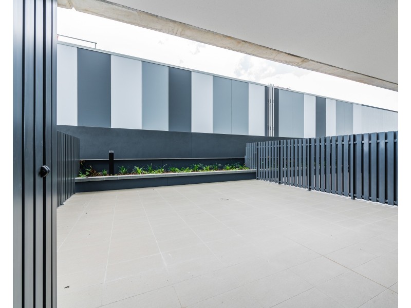 20407/300 Old Cleveland Road, Coorparoo QLD 4151