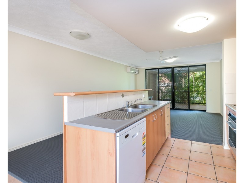 10/4 Mawarra St, Palm Beach QLD 4221