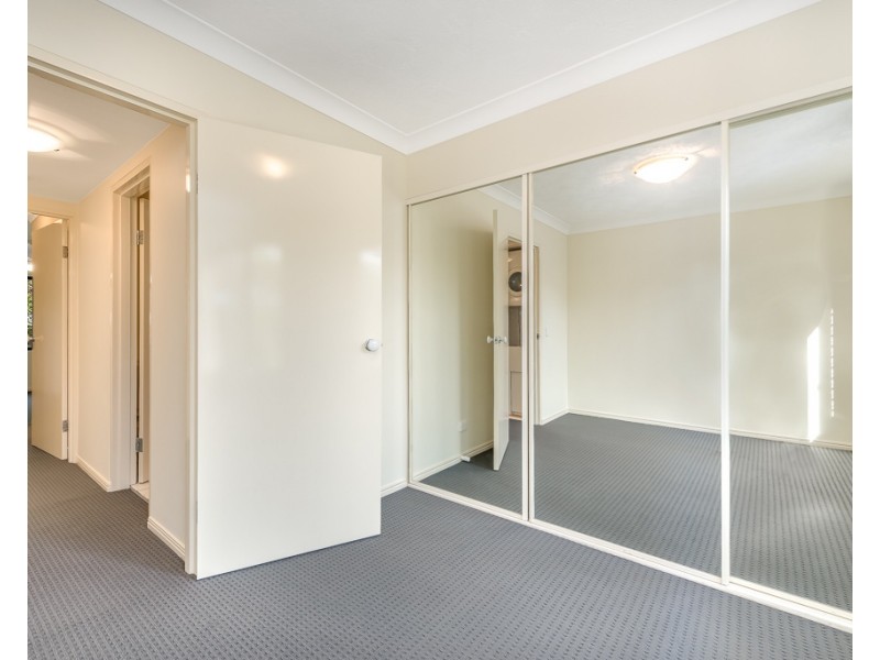 10/4 Mawarra St, Palm Beach QLD 4221