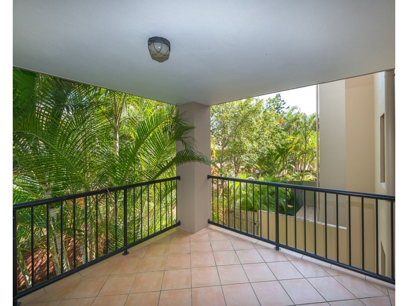 10/4 Mawarra St, Palm Beach QLD 4221