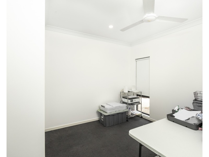 9 Brookville Gardens, Smithfield QLD 4878