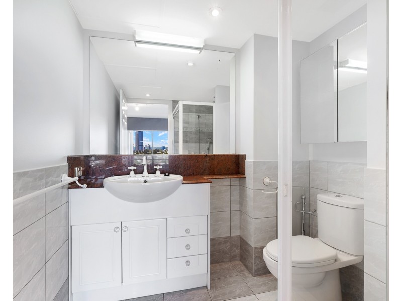 23/10 Park Avenue, Kangaroo Point QLD 4169