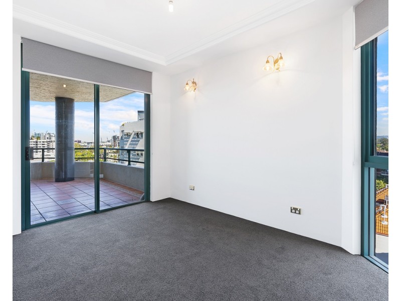 23/10 Park Avenue, Kangaroo Point QLD 4169