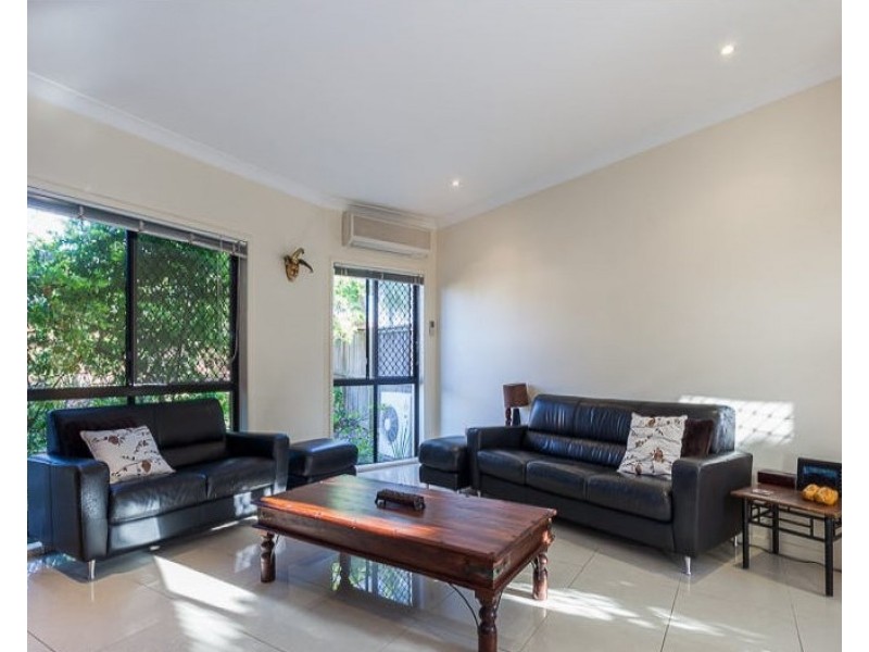 A/12 Kirkland Avenue, Coorparoo QLD 4151