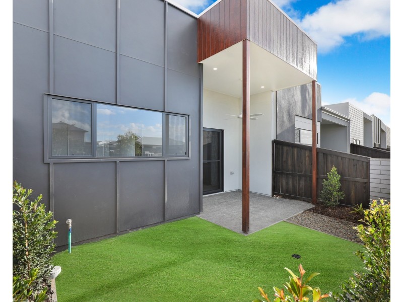 1/B Dann Walk, Palmview QLD 4553