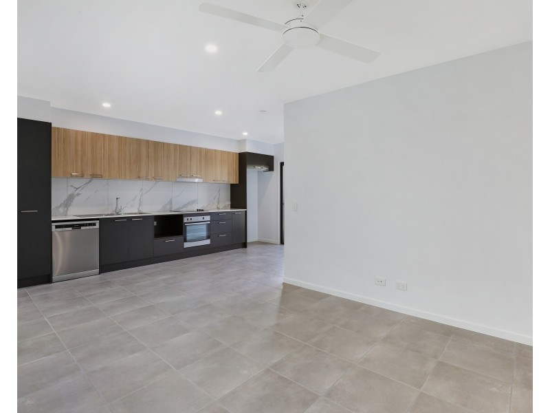 1/B Dann Walk, Palmview QLD 4553