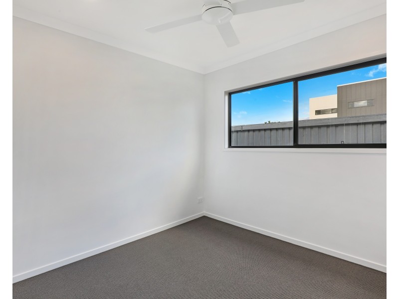 1/B Dann Walk, Palmview QLD 4553