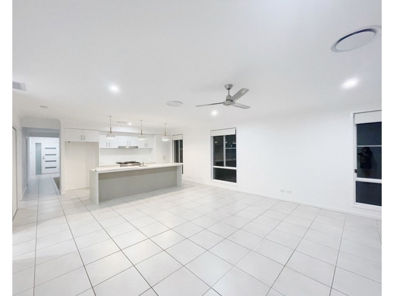 25 Victor Street, Coomera QLD 4209