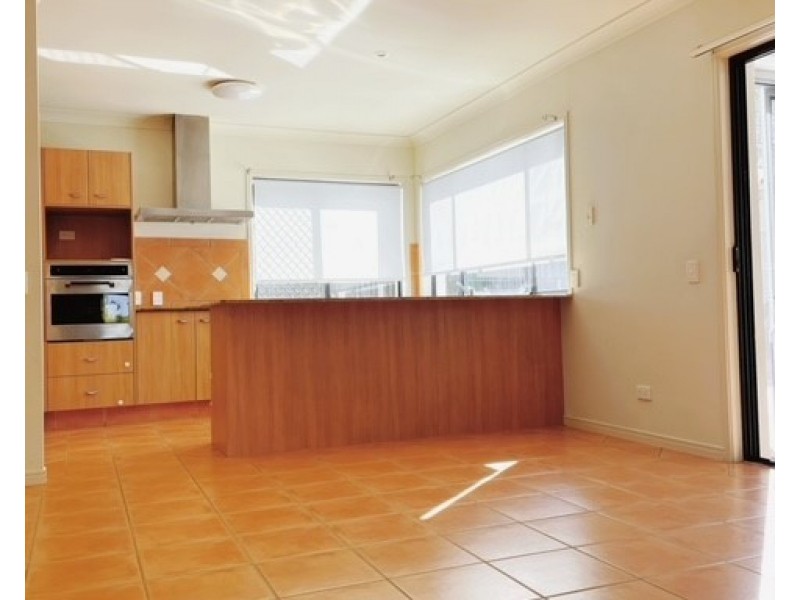 16 Nardoo St, Robina QLD 4226