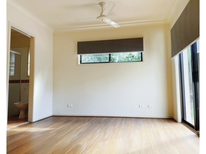 16 Nardoo St, Robina QLD 4226