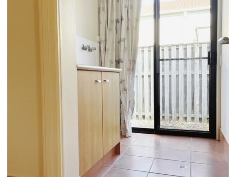 16 Nardoo St, Robina QLD 4226