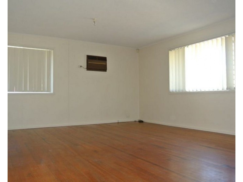 70 Jacaranda Avenue, Logan Central QLD 4114