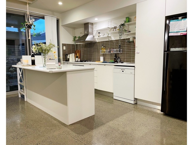 11 Emily Way, Varsity Lakes QLD 4227