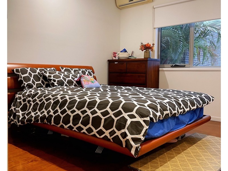 11 Emily Way, Varsity Lakes QLD 4227