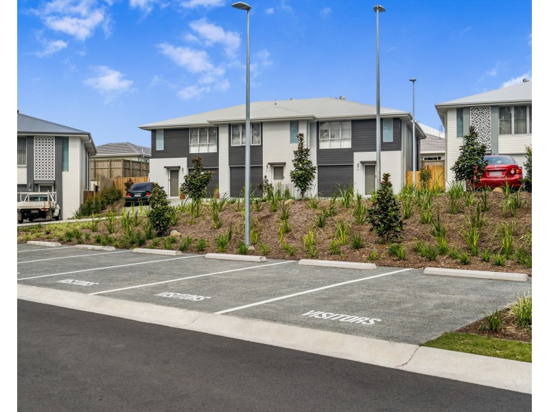 27/1 Isla St, Pimpama QLD 4209