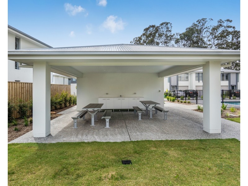 27/1 Isla St, Pimpama QLD 4209