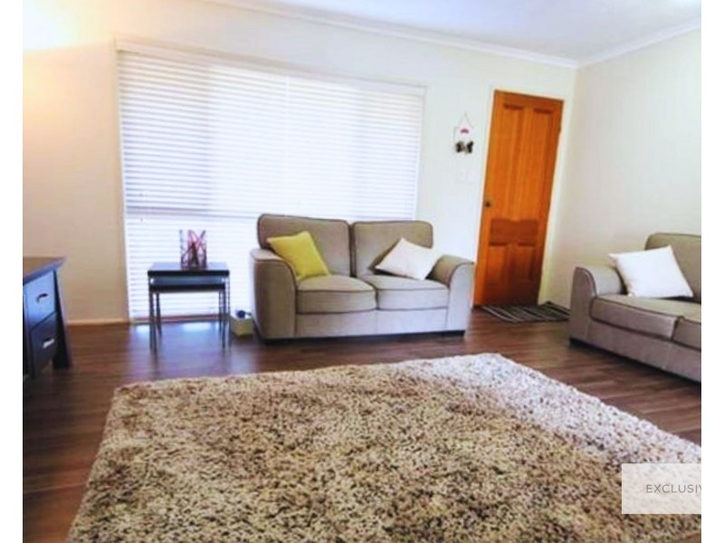 1 Carla Court, Kallangur QLD 4503