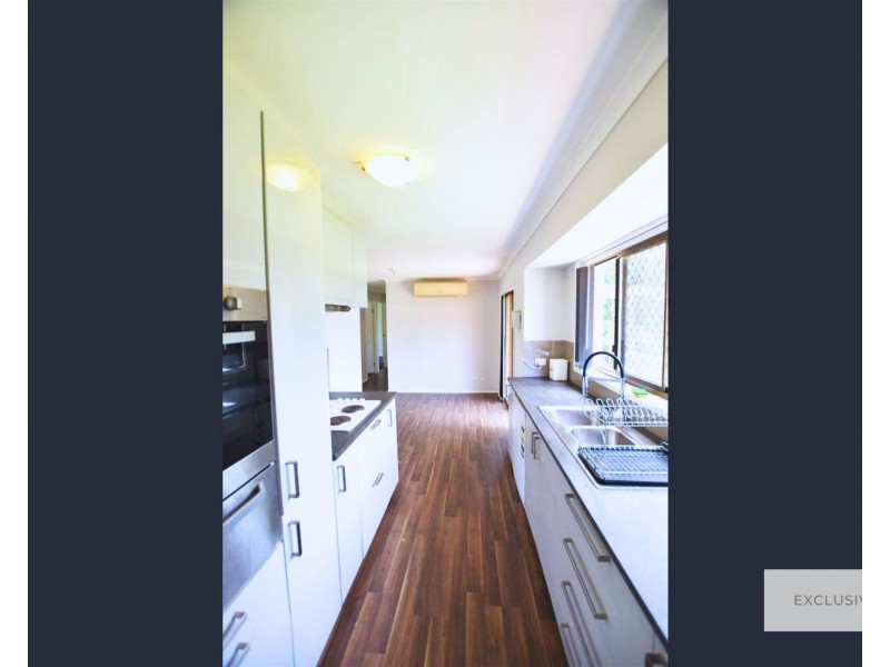 1 Carla Court, Kallangur QLD 4503