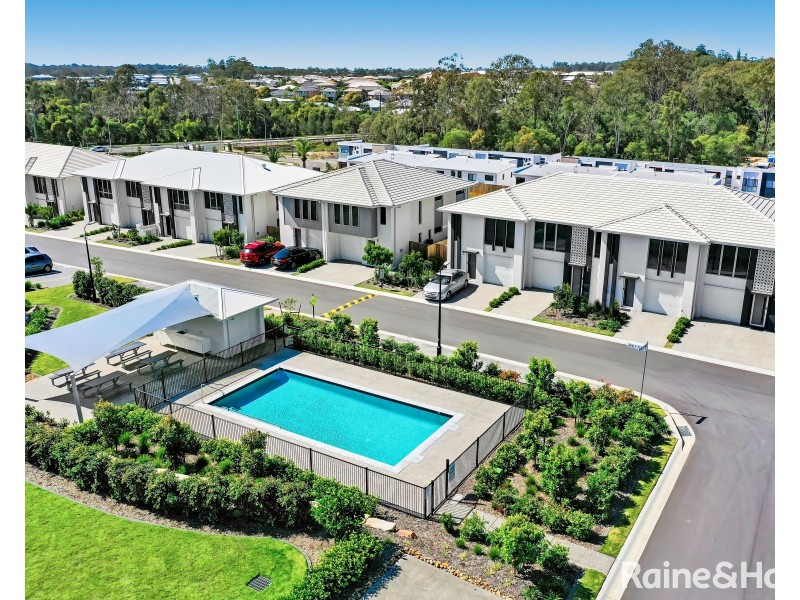 Unit 34/5 Angela Way, Pimpama QLD 4209