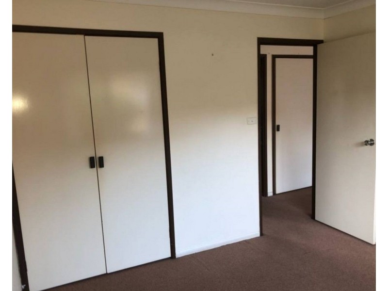 4/10 North Road, Woodridge QLD 4114