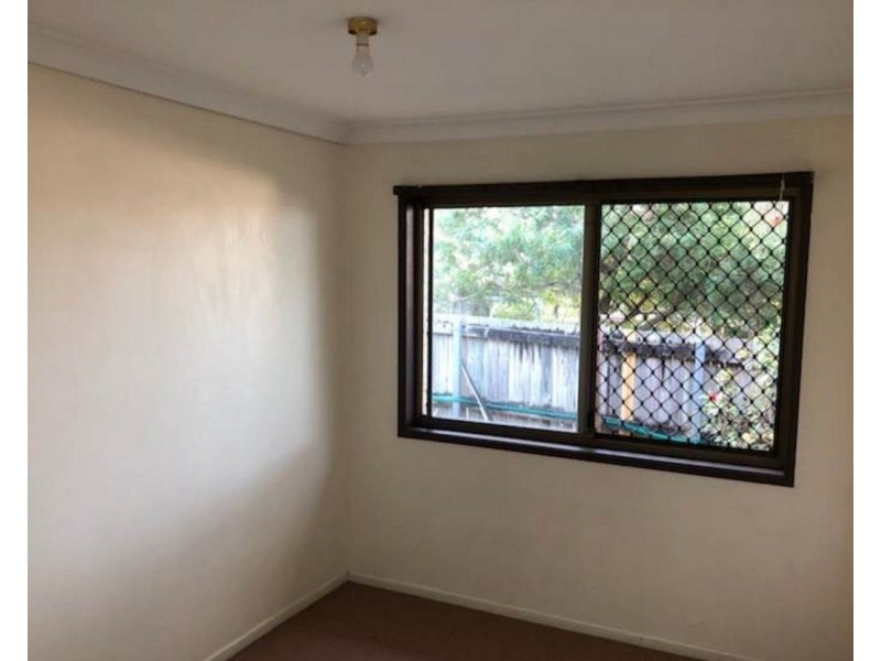 4/10 North Road, Woodridge QLD 4114