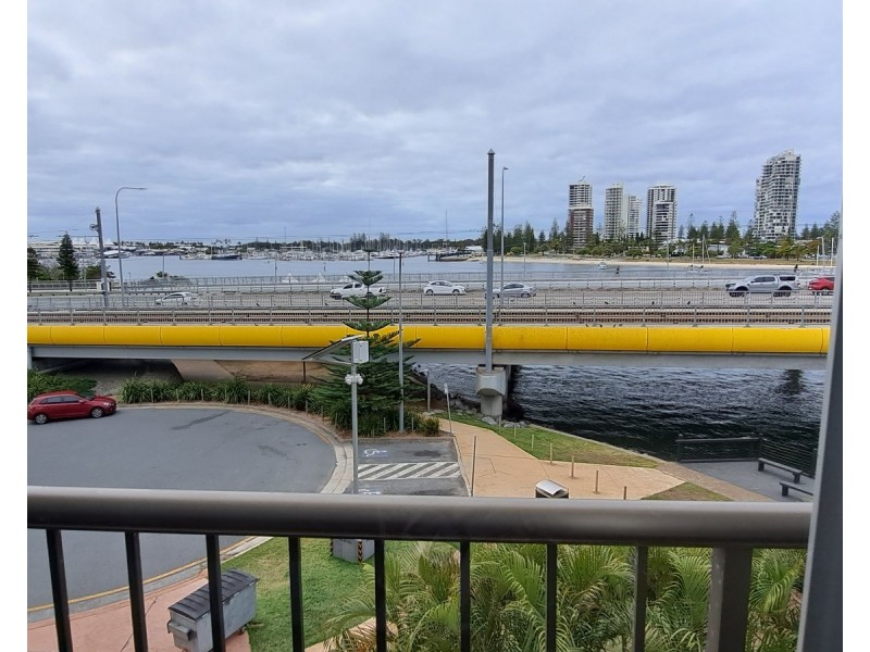 311/2 Barney Street, Southport QLD 4215