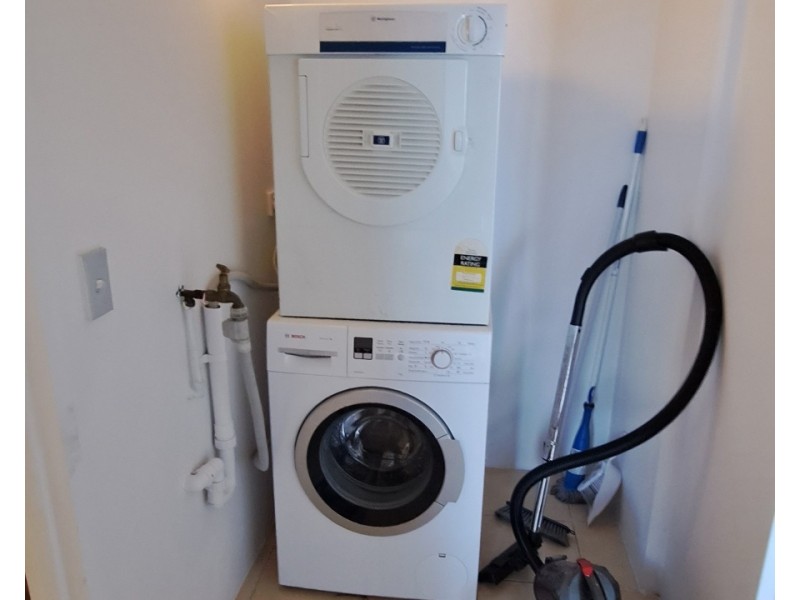 311/2 Barney Street, Southport QLD 4215