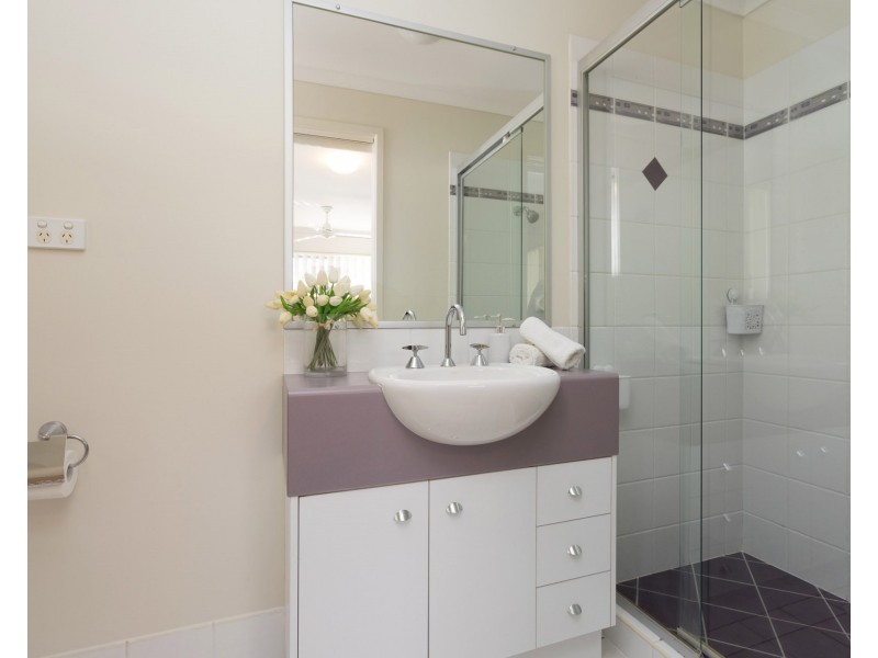 12/21 Tripcony Place, Wakerley QLD 4154