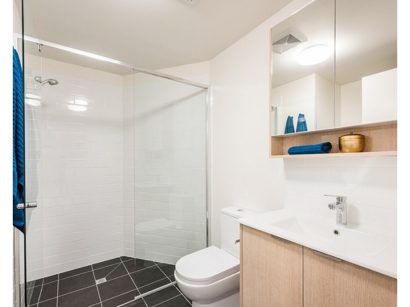 2/19 Talbot Street, Coorparoo QLD 4151