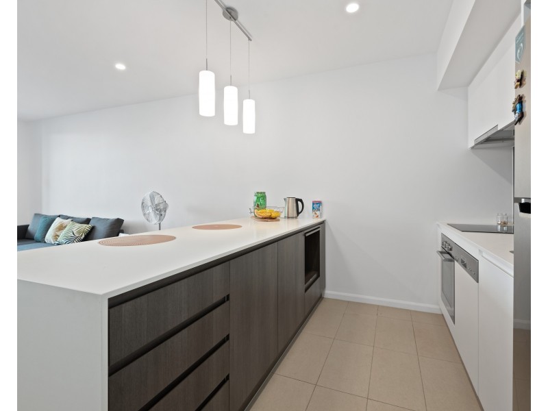 10609/300 Old Cleveland Road, Coorparoo QLD 4151