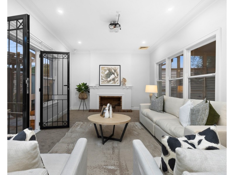 5 Carmody Road, St Lucia QLD 4067