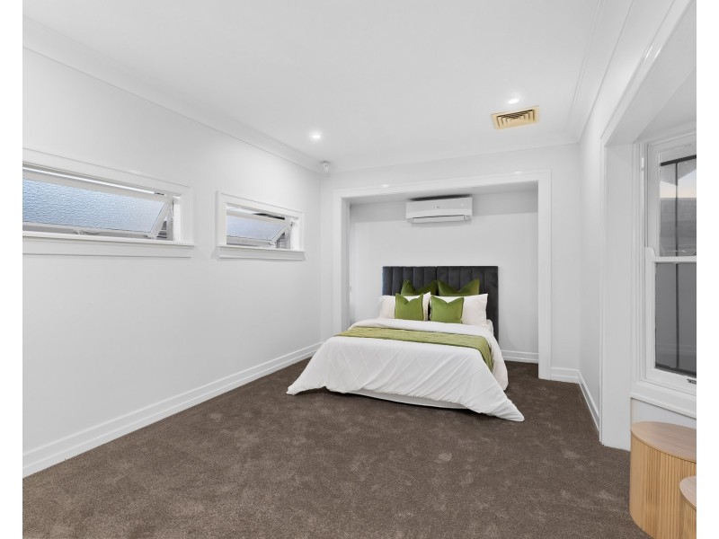 5 Carmody Road, St Lucia QLD 4067