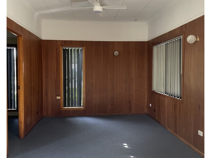 8 Carnival Street, Loganlea QLD 4131